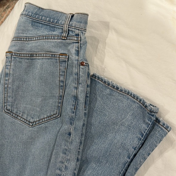Brand new Abercrombie & Fitch The 90s slim straight Ultra high rise size 30/10 - Picture 2 of 3